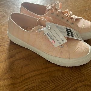 Pink superga shoes never been worn!